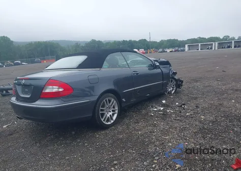 2009 Mercedes-Benz Clk 350 z USA, uszkodzony, nr VIN WDBTK56F79T101806